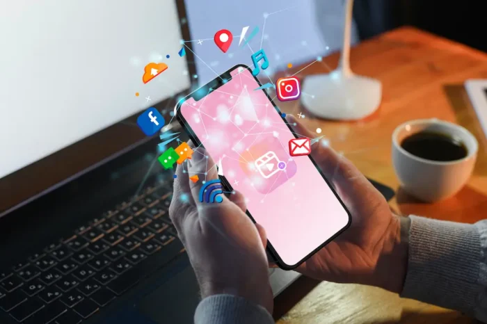 hands-holding-smartphone-social-media-concept (1) hands-holding-smartphone-social-media-concept (1)